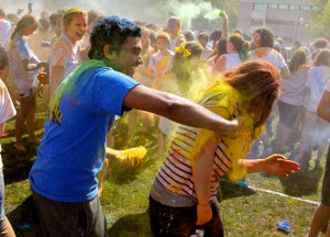 UNO students celebrate Holi.